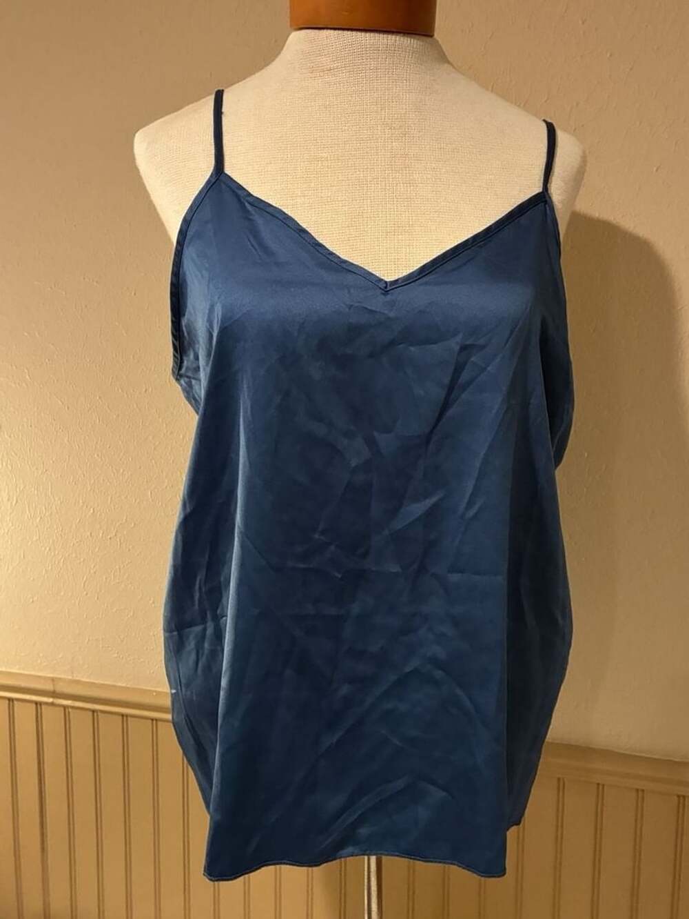 Ink+Ivy Cami Size L Blue Satin V-Neck Camisole New With Tags